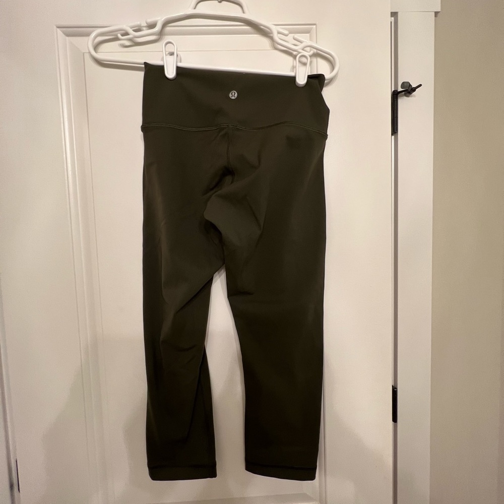 Olive Green Lululemon 21 inch, size 6 wunder under